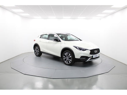 Infiniti QX30